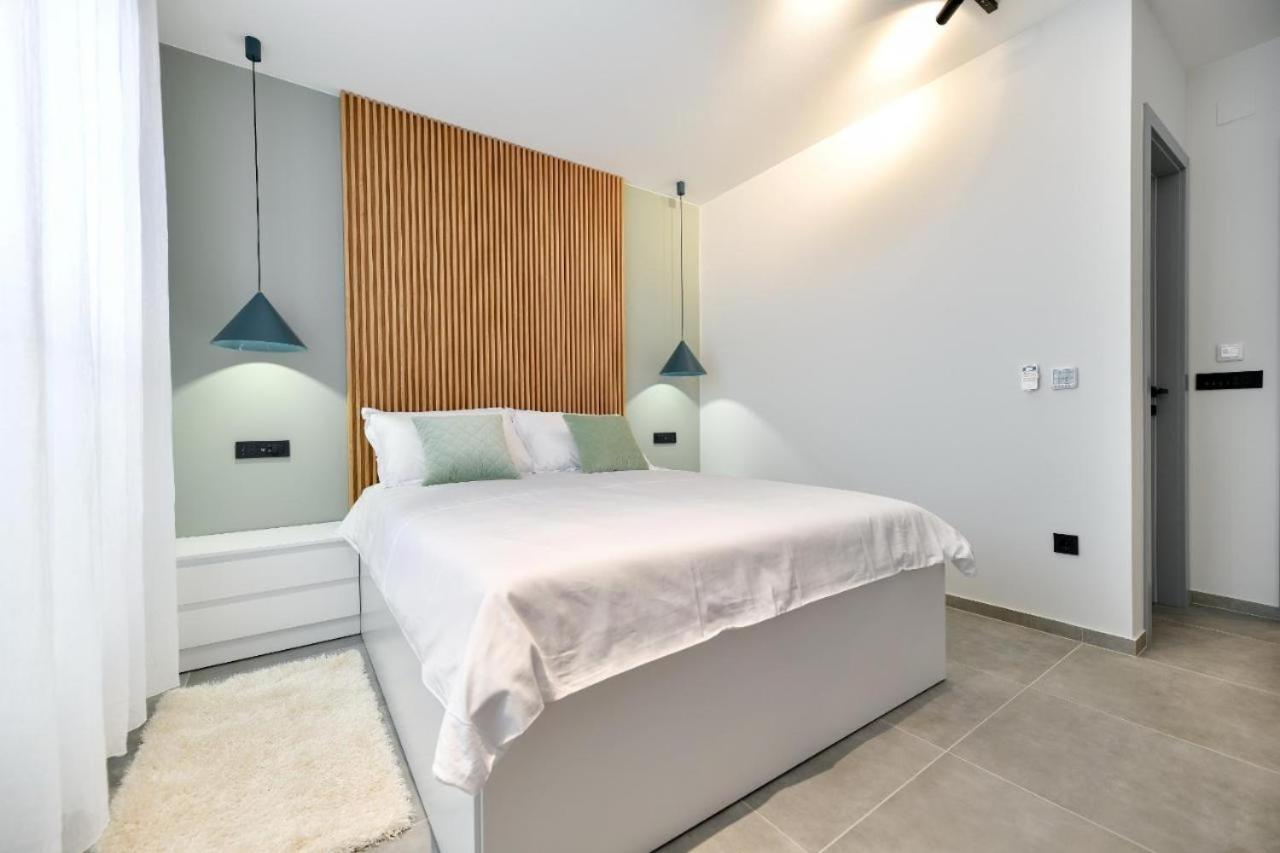 Maris Accommodation By Belmont Realty Zadar Exteriör bild