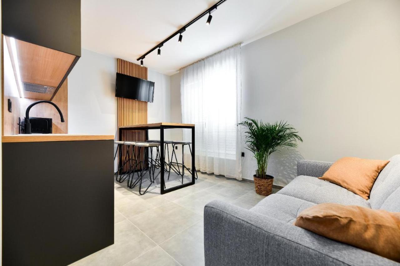 Maris Accommodation By Belmont Realty Zadar Exteriör bild