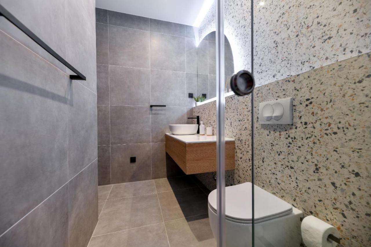 Maris Accommodation By Belmont Realty Zadar Exteriör bild