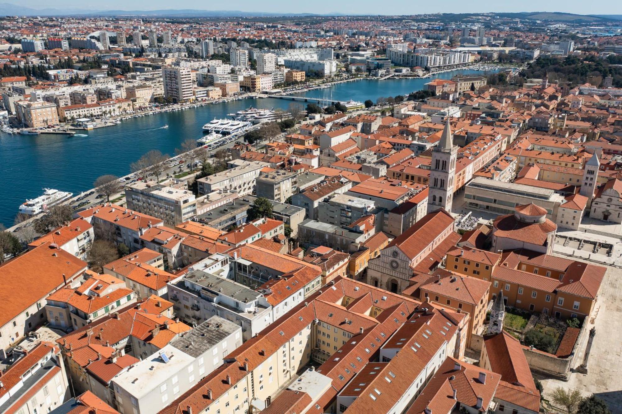 Maris Accommodation By Belmont Realty Zadar Exteriör bild